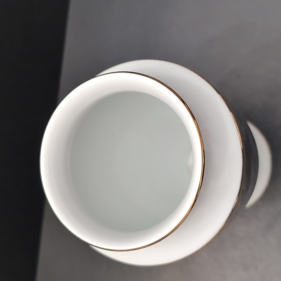 Vintage Majestic Contemporary Fine China Vase By Noritake . - Picture 6 of 10